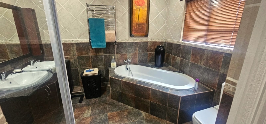 To Let 3 Bedroom Property for Rent in Boschdal North West